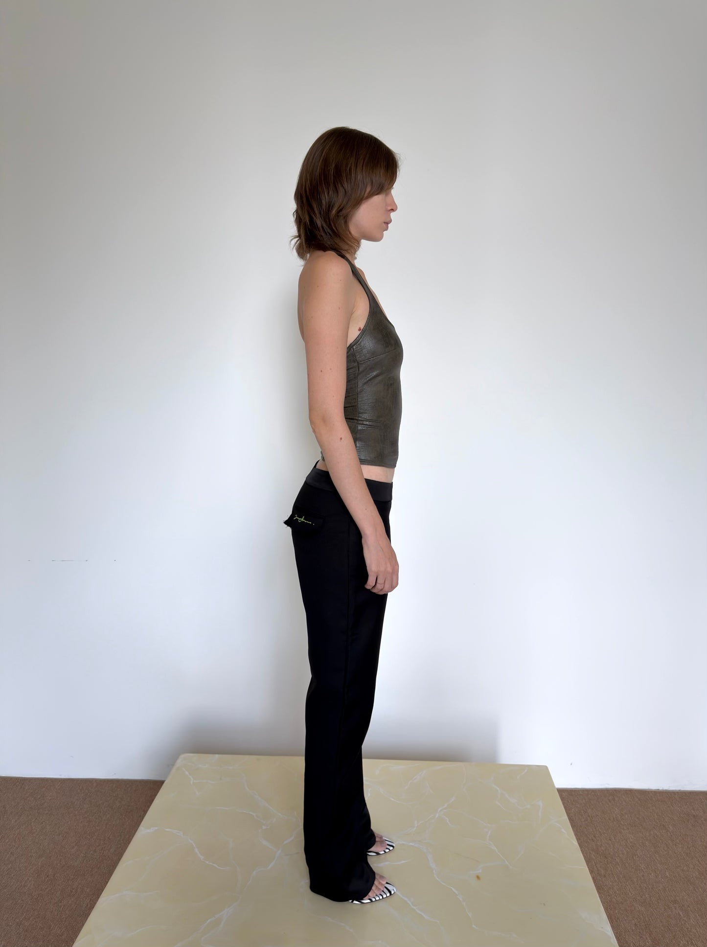 Signature low rise trouser - vanta
